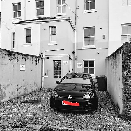 Harbour Court Plymouth - Free Parking - Tucked Away On The Barbican With Courtyard - By Ocean City Retreats エクステリア 写真