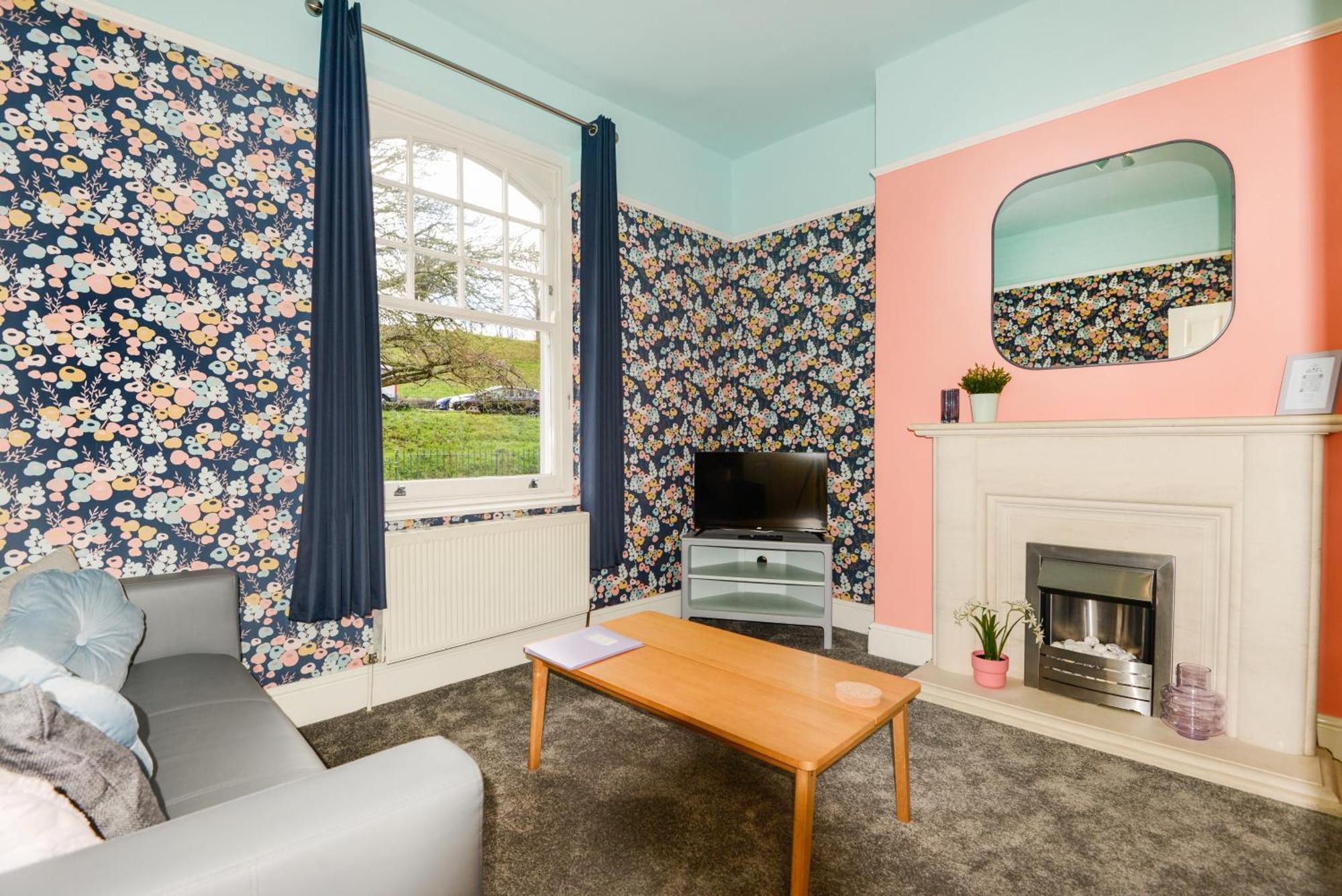 Harbour Court Plymouth - Free Parking - Tucked Away On The Barbican With Courtyard - By Ocean City Retreats エクステリア 写真