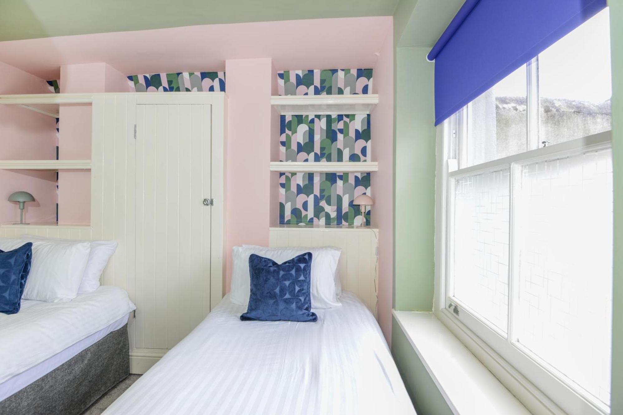 Harbour Court Plymouth - Free Parking - Tucked Away On The Barbican With Courtyard - By Ocean City Retreats エクステリア 写真